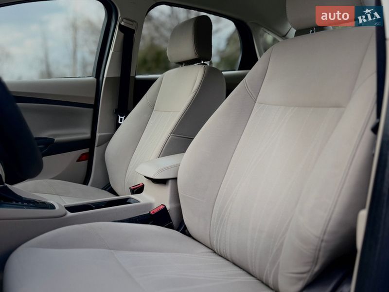 Седан Ford Focus 2014 в Днепре