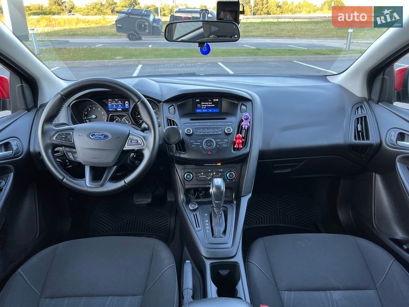 Седан Ford Focus 2015 в Львові