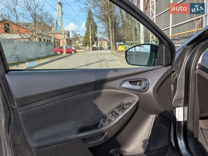 Седан Ford Focus 2015 в Хмельницькому
