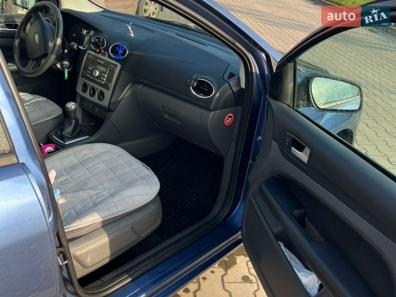 Хетчбек Ford Focus 2005 в Луцьку