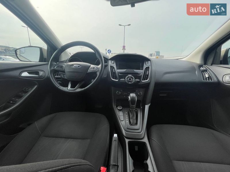 Хетчбек Ford Focus 2017 в Дніпрі фото 6 Хетчбек Ford Focus 2017 в Дніпрі