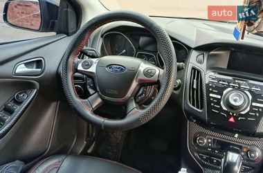 Універсал Ford Focus 2012 в Конотопі