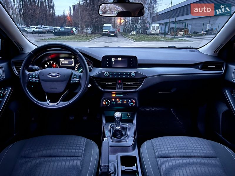 Хэтчбек Ford Focus 2019 в Киеве фото 15 Хэтчбек Ford Focus 2019 в Киеве