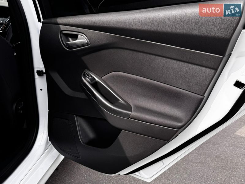 Хетчбек Ford Focus 2018 в Києві фото 31 Хетчбек Ford Focus 2018 в Києві