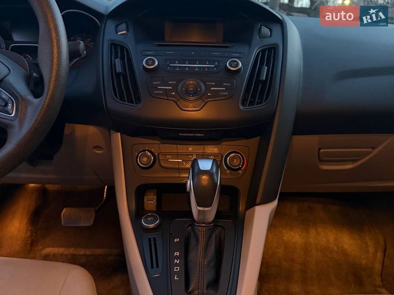 Седан Ford Focus 2015 в Днепре фото 10 Седан Ford Focus 2015 в Днепре