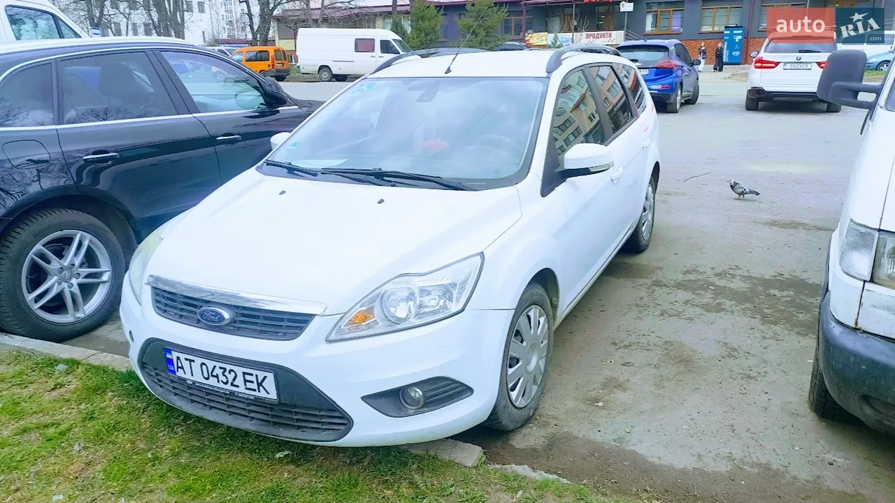 2010 Ford Focus - мініатюра 9