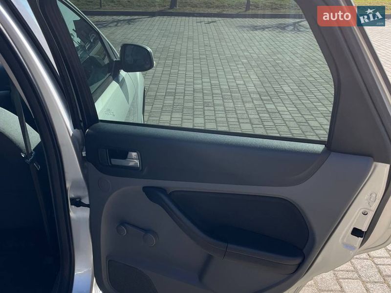 Универсал Ford Focus 2010 в Луцке фото 11 Универсал Ford Focus 2010 в Луцке