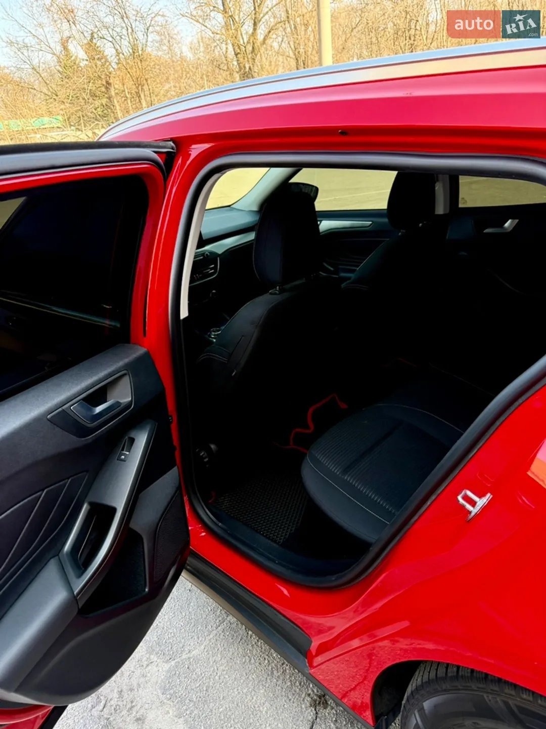 2020 Ford Focus - мініатюра 11