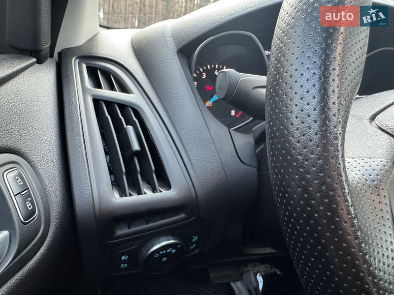 Хэтчбек Ford Focus 2017 в Николаеве фото 30 Хэтчбек Ford Focus 2017 в Николаеве