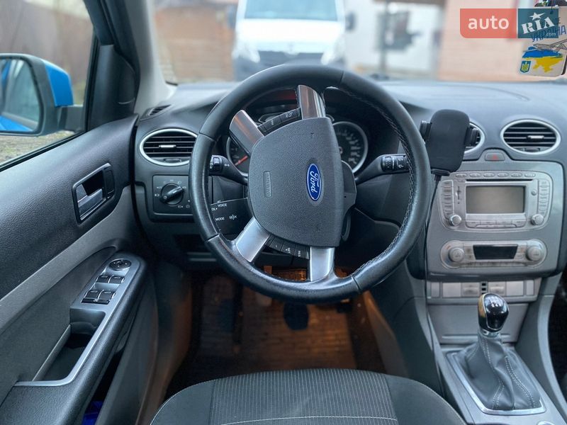 Універсал Ford Focus 2010 в Жовкві