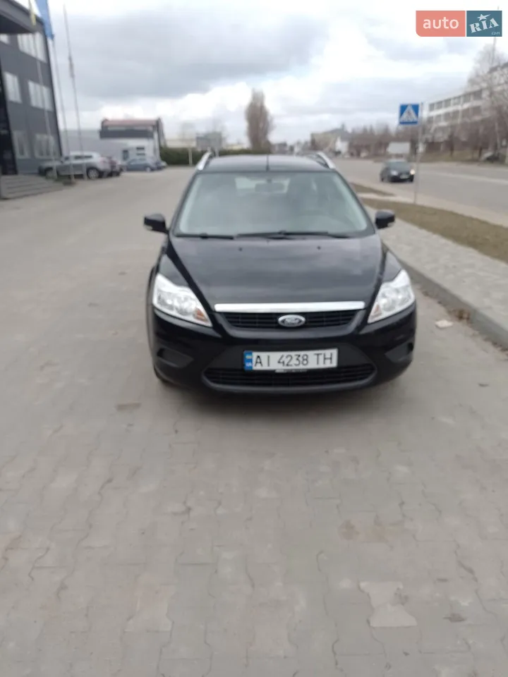 2010 Ford Focus - мініатюра 12