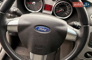 Хэтчбек Ford Focus 2010 в Чернигове