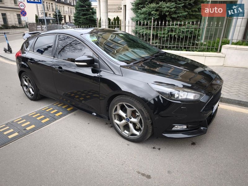 Хэтчбек Ford Focus 2018 в Киеве фото 5 Хэтчбек Ford Focus 2018 в Киеве