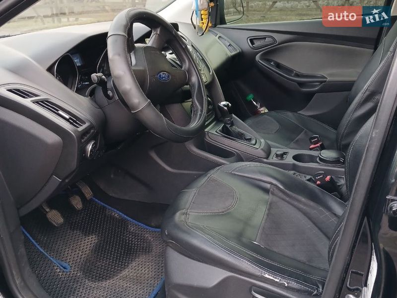 Хэтчбек Ford Focus 2012 в Конотопе фото 5 Хэтчбек Ford Focus 2012 в Конотопе