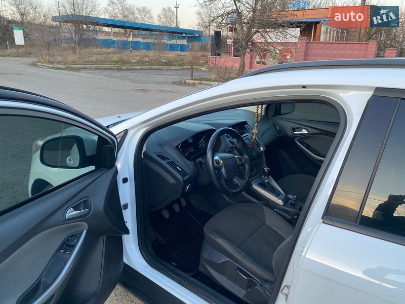 Универсал Ford Focus 2011 в Полтаве фото 8 Универсал Ford Focus 2011 в Полтаве