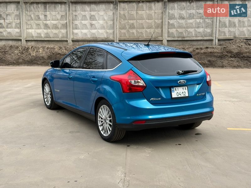 Хетчбек Ford Focus 2012 в Золотоноші