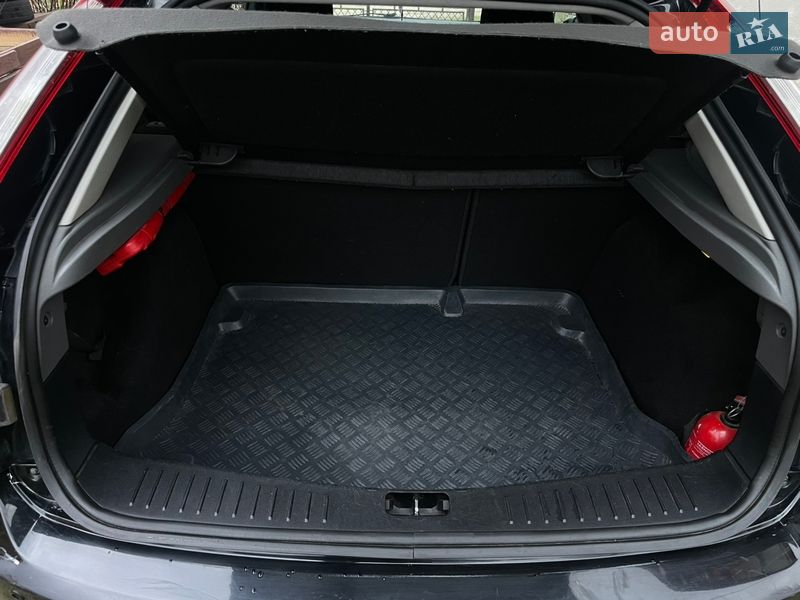 Хетчбек Ford Focus 2010 в Тернополі фото 18 Хетчбек Ford Focus 2010 в Тернополі