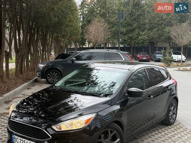Хэтчбек Ford Focus 2015 в Львове фото Хэтчбек Ford Focus 2015 в Львове