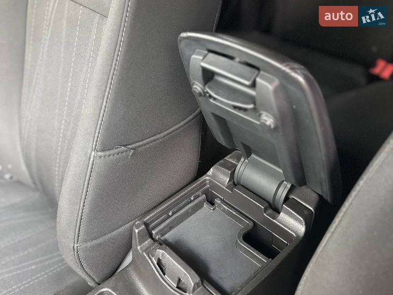 Хэтчбек Ford Focus 2015 в Львове фото 13 Хэтчбек Ford Focus 2015 в Львове