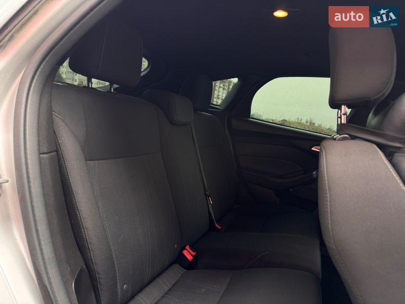 Хэтчбек Ford Focus 2016 в Днепре фото 19 Хэтчбек Ford Focus 2016 в Днепре