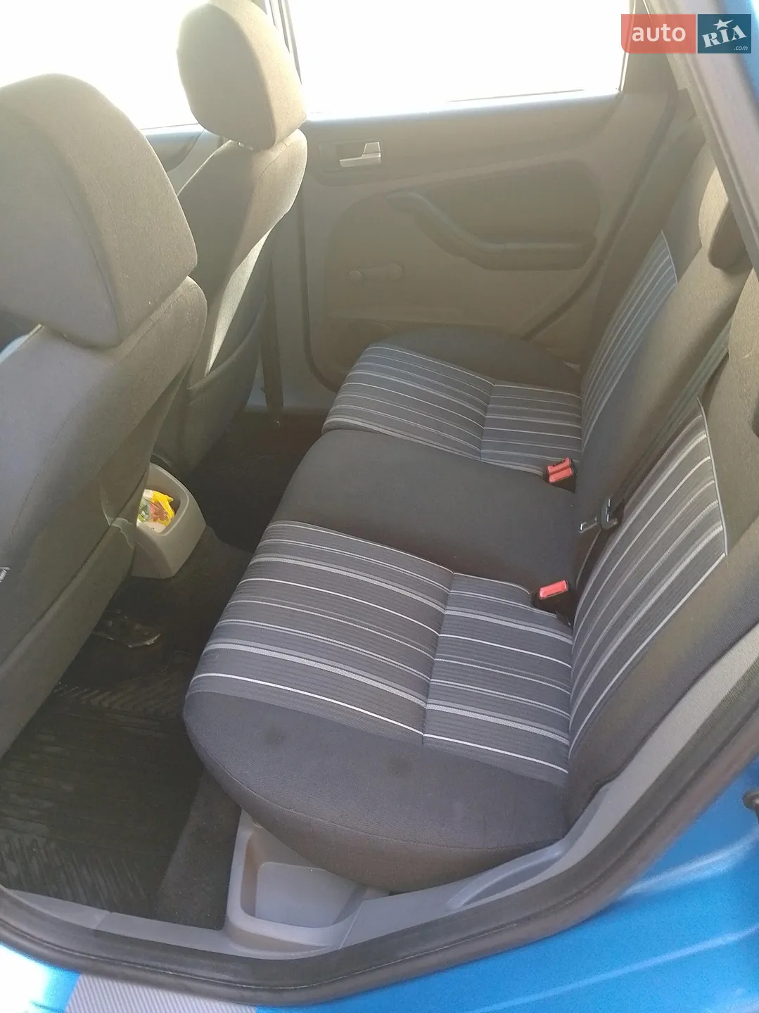 2010 Ford Focus - мініатюра 8