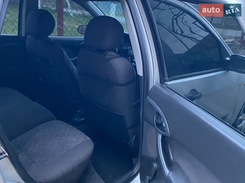 Седан Ford Focus 2001 в Мукачево фото 4 Седан Ford Focus 2001 в Мукачево