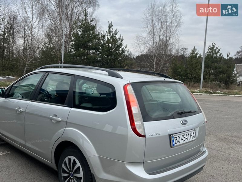 Універсал Ford Focus 2008 в Радивиліві