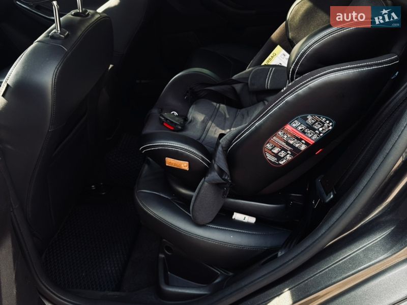 Седан Ford Focus 2017 в Киеве