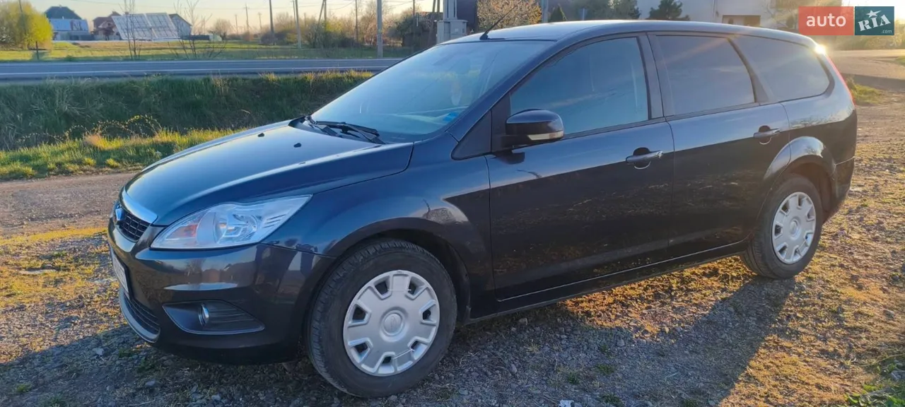 2010 Ford Focus - мініатюра 19