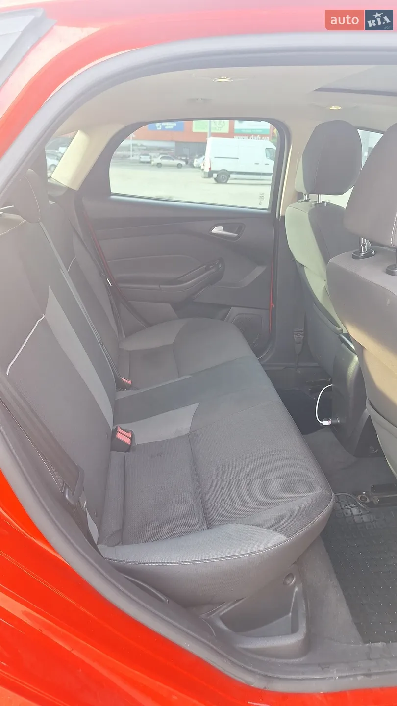 2012 Ford Focus - мініатюра 10