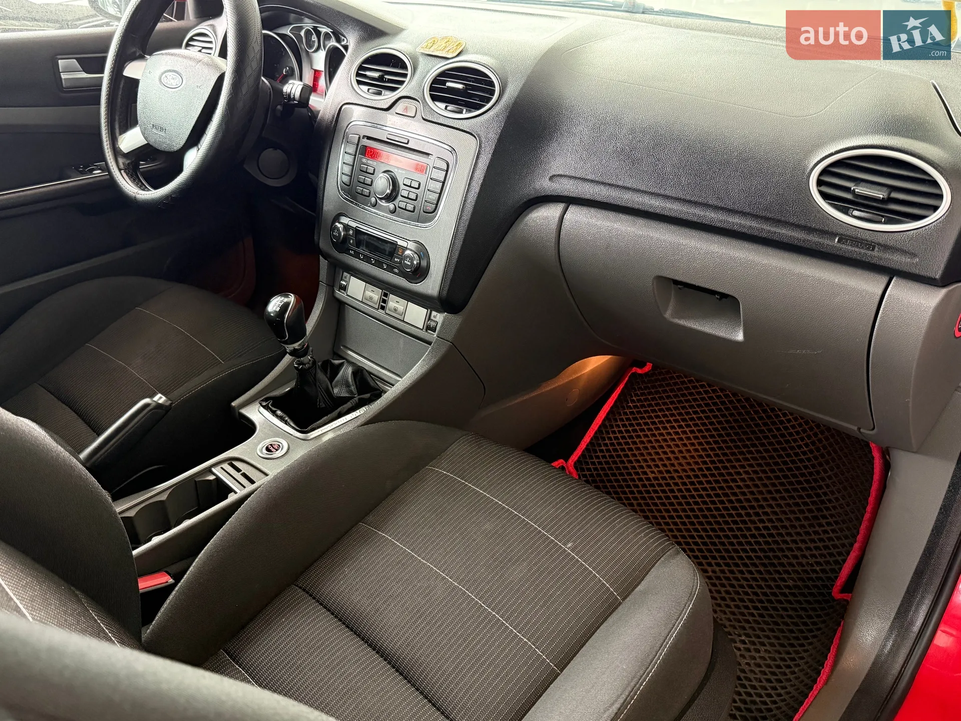2010 Ford Focus - мініатюра 11