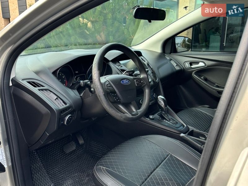 Седан Ford Focus 2015 в Хмельницькому