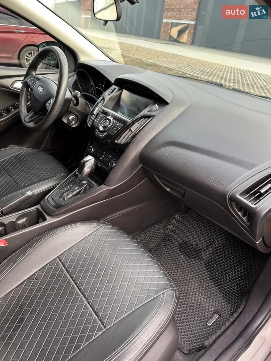 2015 Ford Focus - мініатюра 15