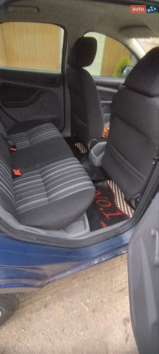 2010 Ford Focus - мініатюра 35