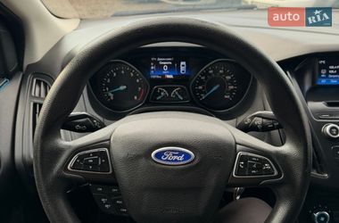 Седан Ford Focus 2015 в Чернігові
