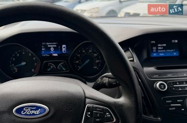 Седан Ford Focus 2015 в Чернігові