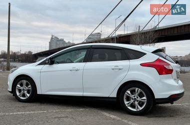 Хэтчбек Ford Focus 2014 в Киеве