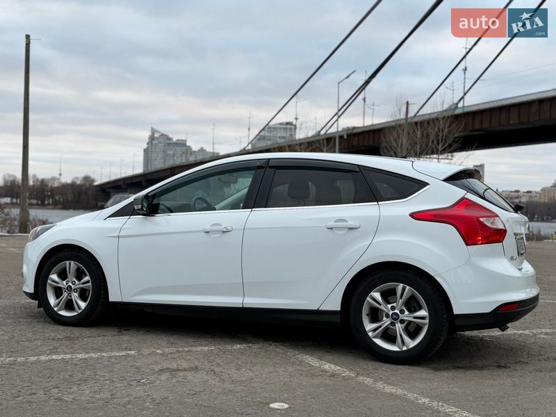 Хэтчбек Ford Focus 2014 в Киеве