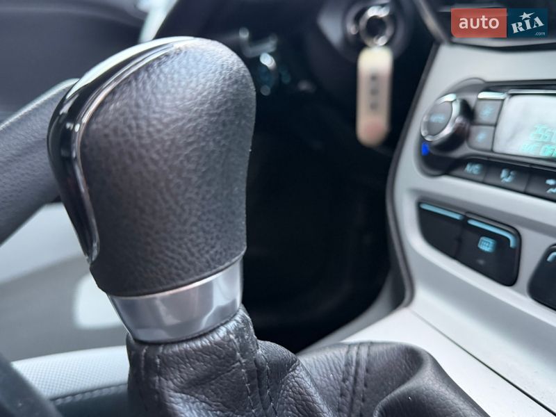 Хэтчбек Ford Focus 2014 в Киеве