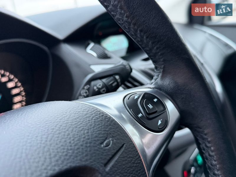 Хэтчбек Ford Focus 2014 в Киеве