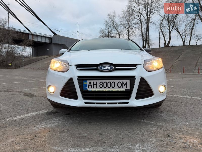 Хэтчбек Ford Focus 2014 в Киеве