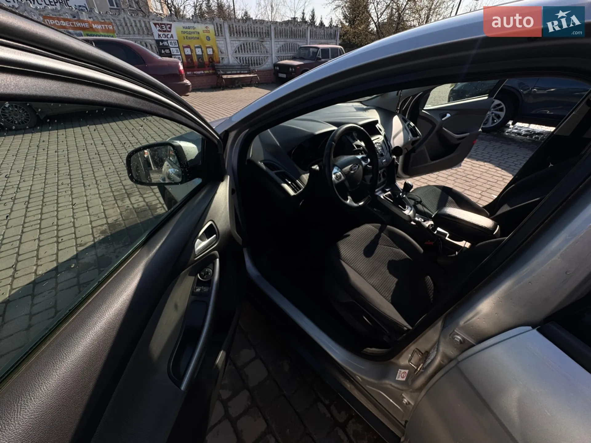 2011 Ford Focus - мініатюра 27