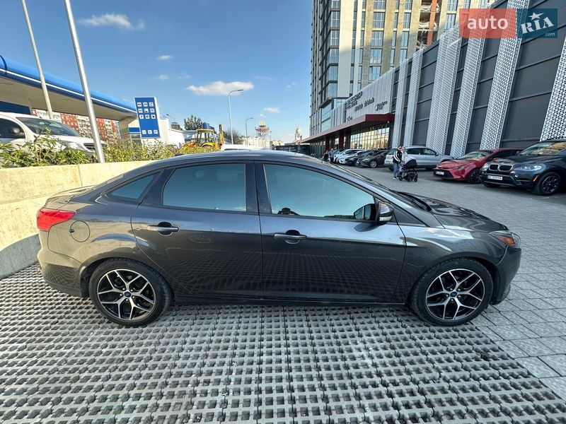 Седан Ford Focus 2017 в Львове