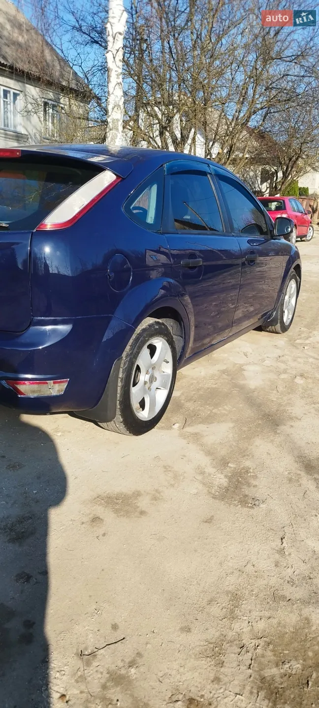 2010 Ford Focus - мініатюра 16