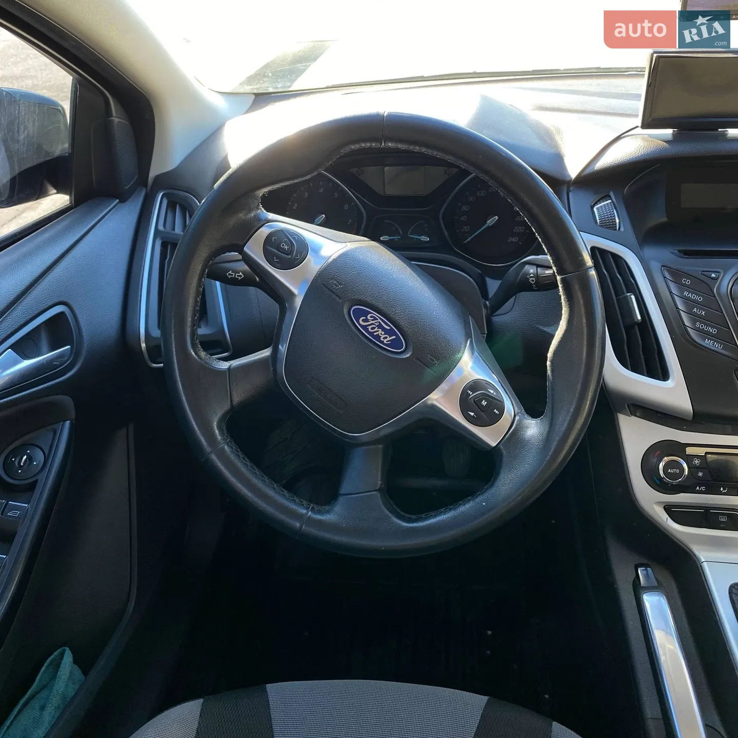 2011 Ford Focus - мініатюра 10