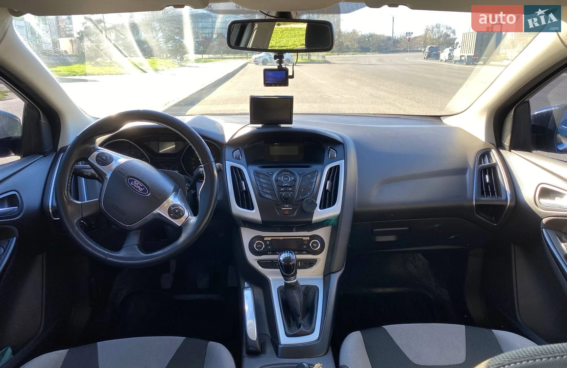 2011 Ford Focus - мініатюра 12