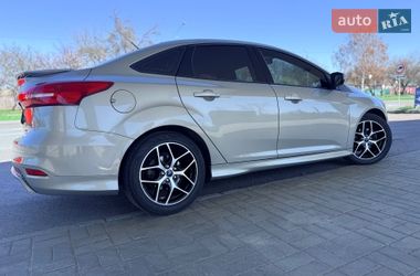 Седан Ford Focus 2015 в Черкасах