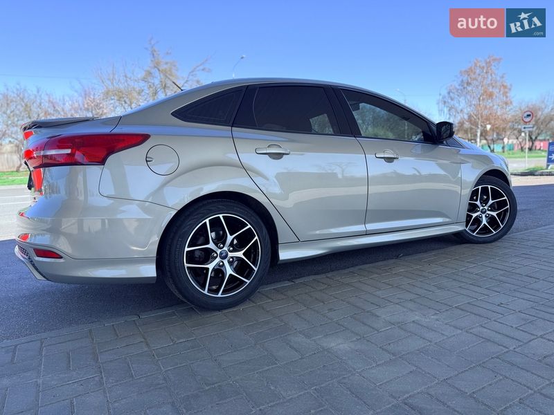 Ford Focus 2015