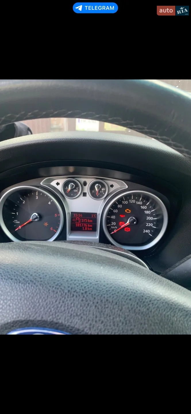 2010 Ford Focus - мініатюра 9