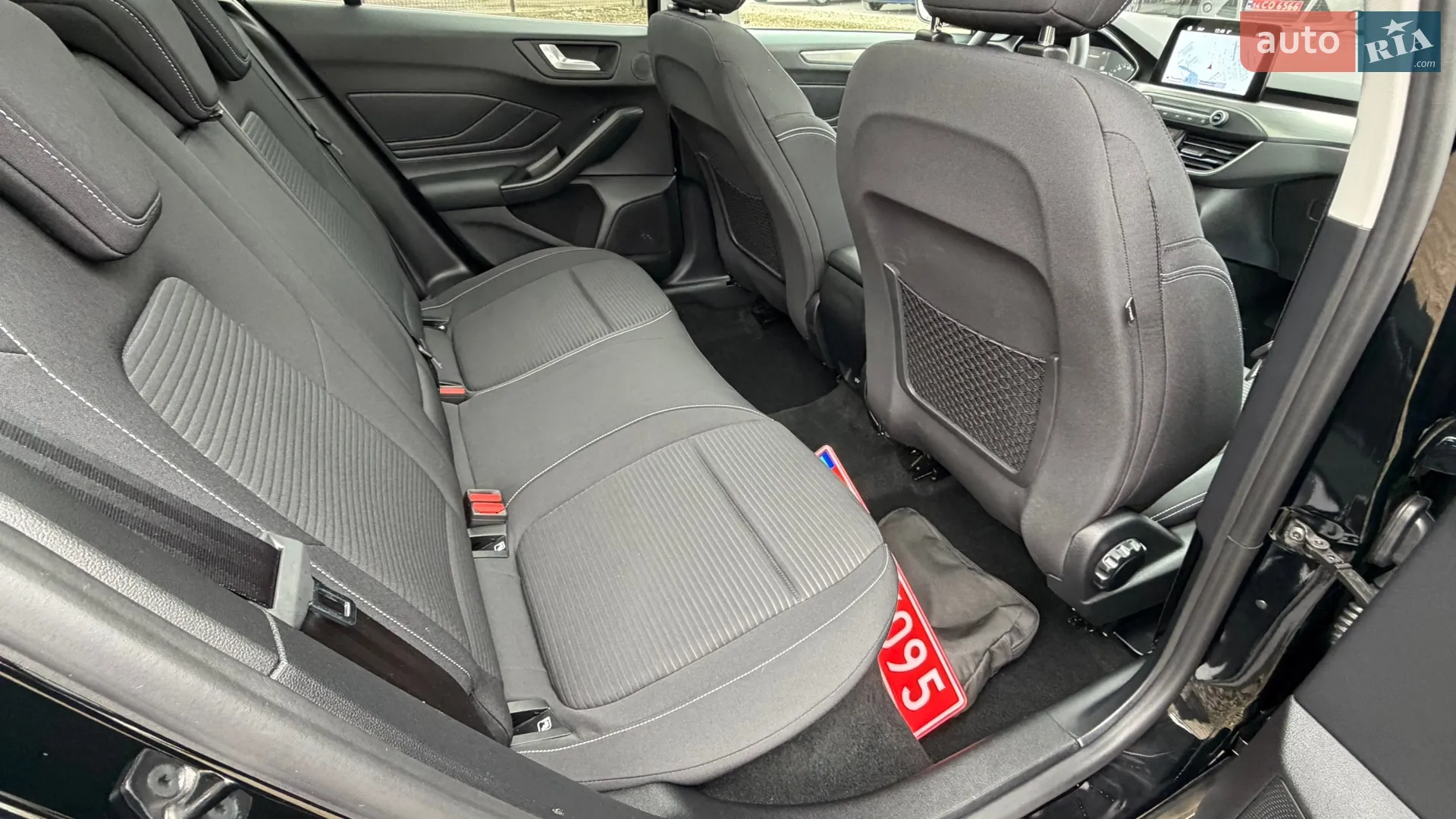 2019 Ford Focus - мініатюра 26